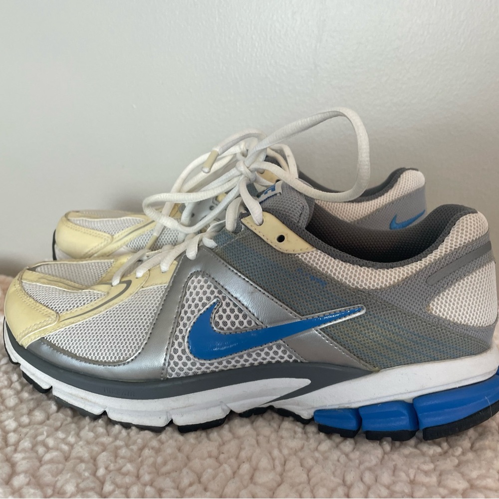 Nike Span 7 running shoe